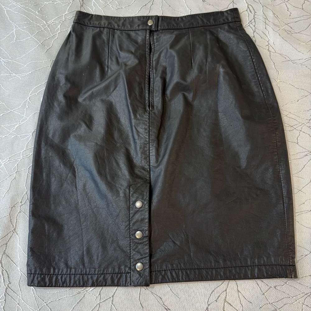Black Leather Pencil Skirt Midi Snap Accent Sexy by GIII Leather SZ 9/10